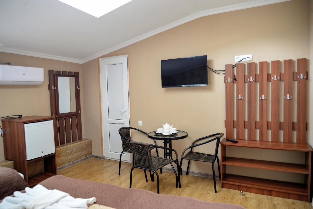Hotel Victoria Borjomi ภายนอก รูปภาพ