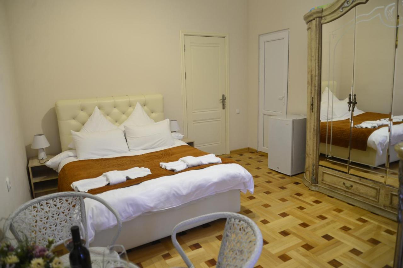 Hotel Victoria Borjomi ภายนอก รูปภาพ