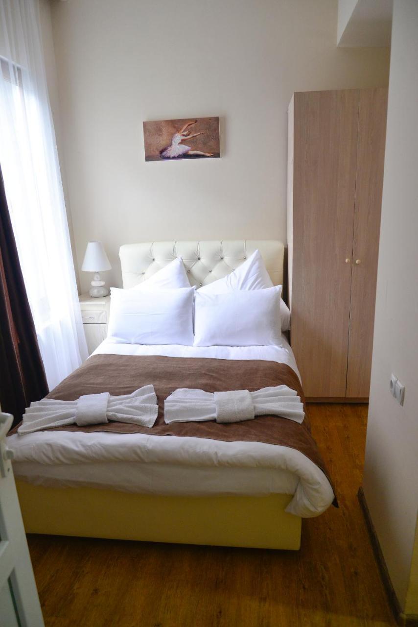 Hotel Victoria Borjomi ภายนอก รูปภาพ
