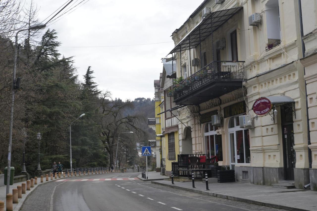Hotel Victoria Borjomi ภายนอก รูปภาพ